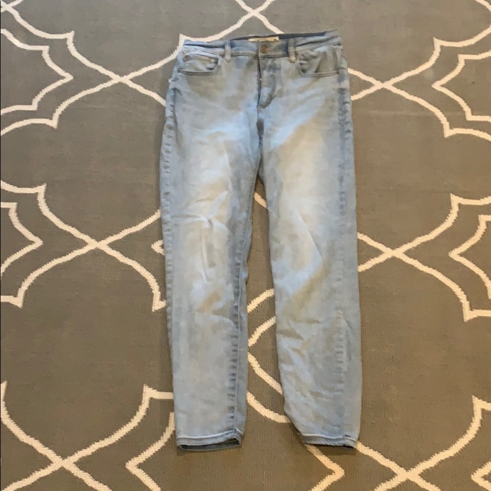 High waisted jeans